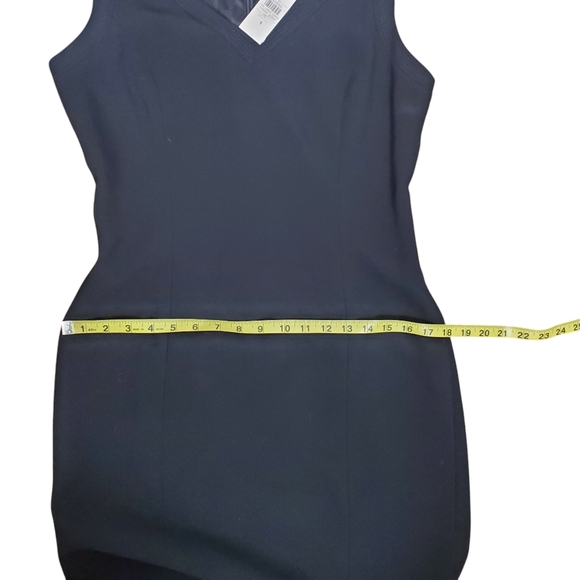 NEW Ann Taylor Sleeveless Little Black Dress Sz 4 LBD V-neck Back Ruffle Career - Picture 15 of 15